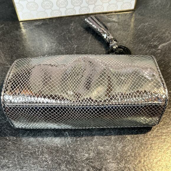 Estee Lauder x Michael Kors Blush Palette & Makeup 8 Pc Gift Set - Picture 16 of 16